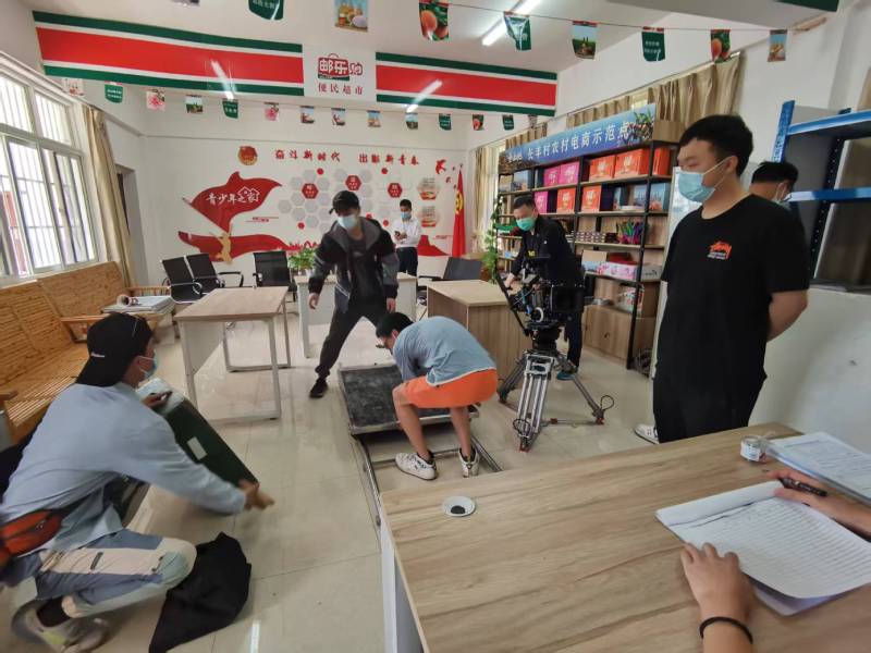 一支视频激活品牌生命力｜城区产品视频拍摄公司的创意魔法秀